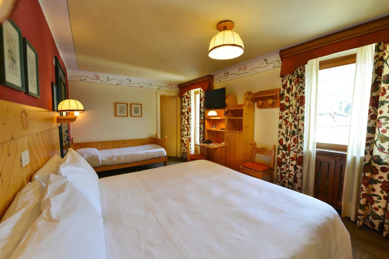 Hotel Du Grand Paradis - 1899 Auberge Boutique Cogne Exteriör bild